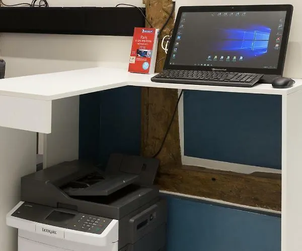 Louvre Luxury & Apartment *